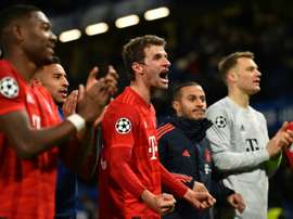 Plus d'autographes et de selfies pour les joueurs du Bayern. AFP