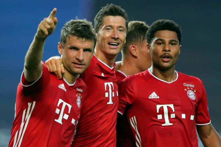 Gnabry And Lewandowski Send Ruthless Bayern Into Champions League Final Besoccer