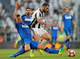 Acerbi está en la órbita del Valencia. AFP