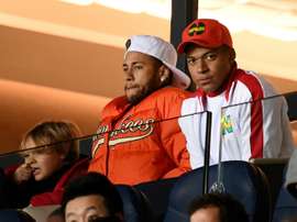 El PSG decide: cornada a Neymar, mimos a Mbappé. AFP