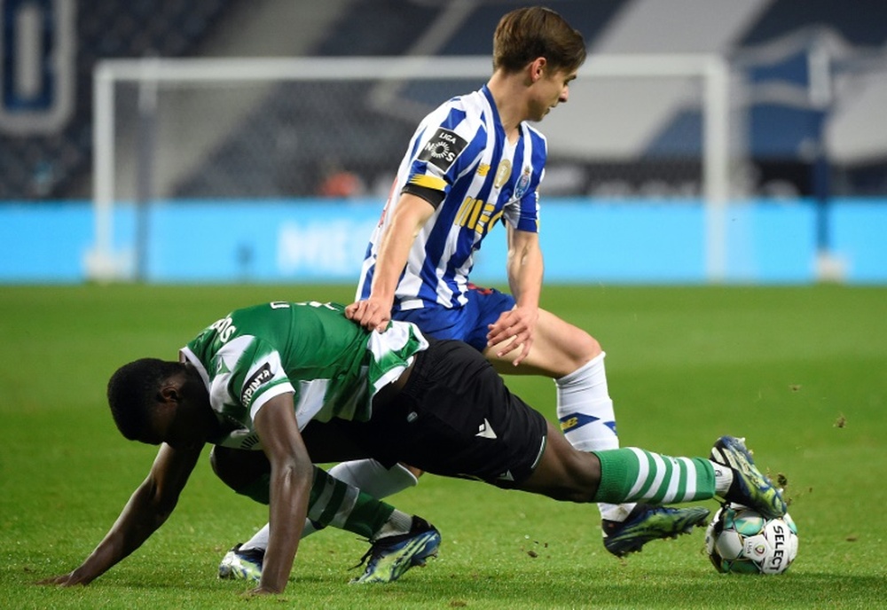 Prováveis escalações de Sporting e Porto. AFP