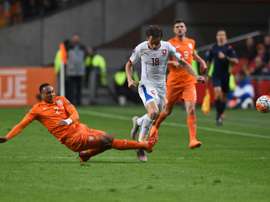 Netherlands' Kenny Tete (C) can play in two separate positions across backline. BeSoccer