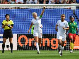 A lot on her shoulders - England look to Houghton to drive World Cup bid.