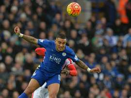 El jugador del Leicester negó rotundamente que le hicieran la cama a Ranieri. AFP