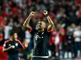 Bayern Munichs midfielder Arturo Vidal celebrates a goal on April 13, 2016