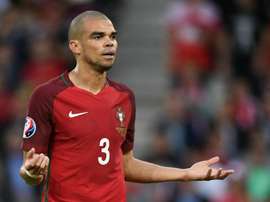Pepe volta mais cedo para o Besiktas. AFP