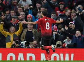Mata marcó el primero de penalti; Lukaku firmó el segndo y definitivo. AFP