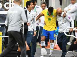 Neymar's frequent injury could cool down Barça's interest. AFP