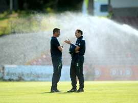 Republic of Ireland manager Martin ONeill (R) and assistant manager Roy Keane (L) . BeSoccer