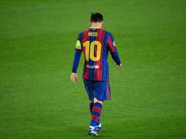Leonardo garantiu que o PSG lutará por Leo Messi. AFP