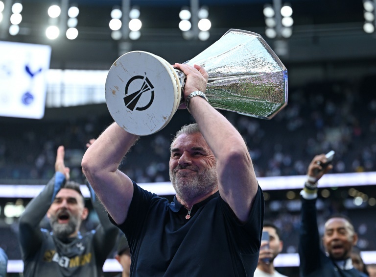 UFFICIALE: Postecoglou esonerato nonostante il trionfo in Europa League
