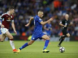 Leicester Citys Algerian striker Islam Slimani (C) runs with the ball during the English Premier League football match between Leicester City and Burnley