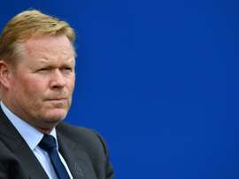 Koeman espió a Vormer. AFP