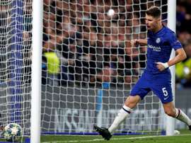 Jorginho recupera su sitio. AFP