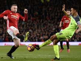 El Liverpool y el United se pelearán por una joven promesa del Nottingham Forest. AFP