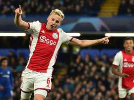 Van de Beek a fait ses débuts avec Manchester United. AFP