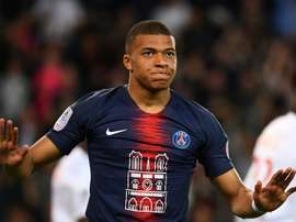 Maglie speciali del PSG per Notre-Dame esaurite in mezz'ora. Goal