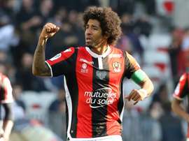 Dante renova com o Nice por mais duas temporadas. AFP