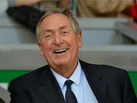 Gerard Houllier said the former attacking midfielder Zinedine Zidane had bided his time before assuming the top job at the Spanish side