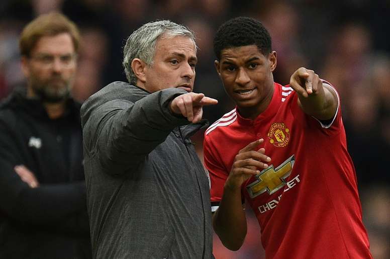 Mourinho meets familiar foes Man Utd as Liverpool resume title hunt