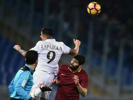 Lapadula no irá al Mundial con Perú. AFP
