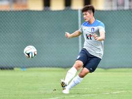 Hwang Seok-Ho scored a second half goal to help Kashima Antlers to a 3-0 victory over Gamba Osaka in the J-League Cup final