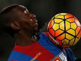 Crystal Palaces French-born Congolese midfielder Yannick Bolasie controls the ball during the English Premier League football match between Crystal Palace and Newcastle United at Selhurst Park in south London on November 28, 2015