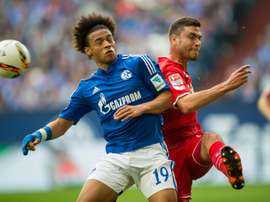 Cologne's defender Jonas Hector (R). BeSoccer