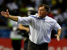 Camacho tendrá que esperar para saber si puede seguir al cargo de la selección de Gabón. EFE/Archivo