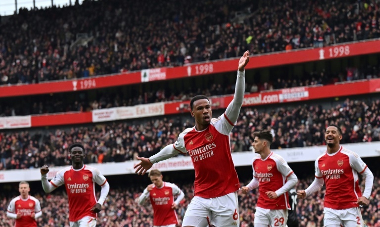 Arsenal renova contrato de Gabriel Magalhães
