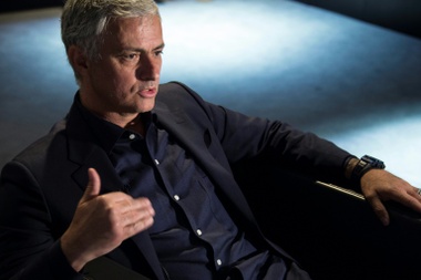 Mourinho garante que Zidane está a dar um passo na sua ainda curta carreira. AFP
