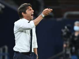 Banega se rió del pelo de Conte y el italiano buscó pelea. AFP