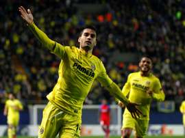 Villarreals midfielder Manu Trigueros celebrates scoring against FC Steaua Bucharest at El Madrigal stadium in Vila-real on December 8, 2016