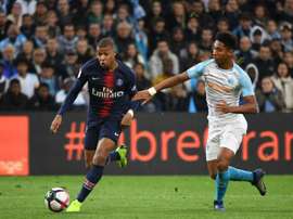 Mbappé hizo el primero del PSG en Marsella y ya suma 10 goles. AFP