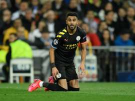 Mahrez tem apartamento assaltado em Manchester. AFP