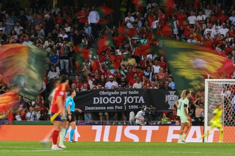 Une pluie d’hommages en mémoire de Diogo Jota
