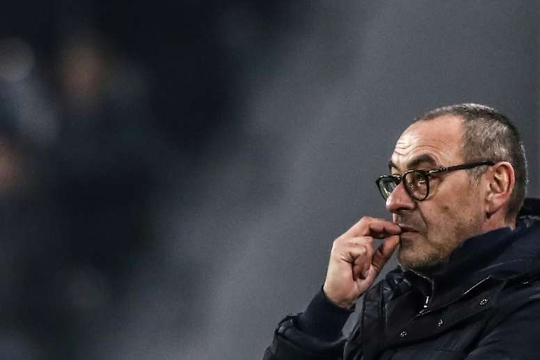 Sarri recebe ira da torcida. AFP