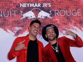 Neymar cree que el PSG ganará la Champions. AFP