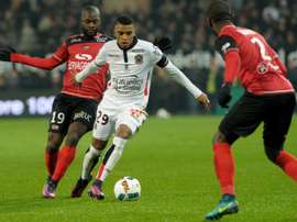 Nice veut garder Dalbert. AFP