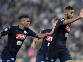 Ghoulam, más cerca de resolver su futuro con la entidad italiana. AFP