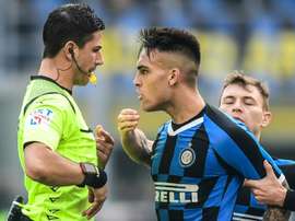 Martinez sees red as Nainggolan frustrates Inter Milan. AFP
