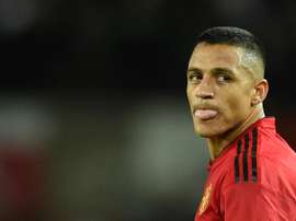 Alexis sigue muy a disgusto en Old Trafford. AFP