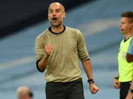 Guardiola, romántico en su rueda de prensa. AFP