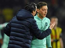 Unai Emery fala sobre Özil. AFP