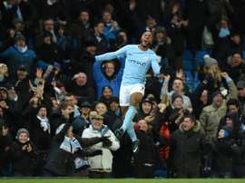 Sterling anotó en el último instante otra vez. AFP