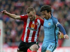 Sebastian Larsson no quiere hablar de renovación hasta que termine la temporada. EFE/Archivo