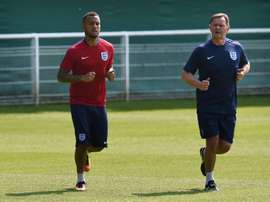 Ryan Bertrand ha despertado el interés de City y United. AFP