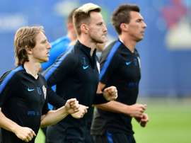 Modric et Rakitic sont avertis.