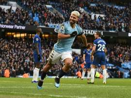 Agüero marcou mais um 'hat-trick'. AFP