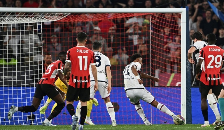 El Bologna se corona y escribe otra página negra del Milan